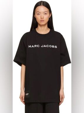 Marc Jacobs Black Tee with White Logo oversized